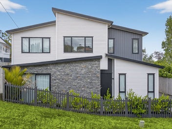 57B Hogans Road, Glenfield, Auckland