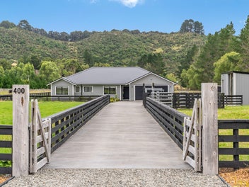 400 Katherine Mansfield Drive, Blue Mountains, Upper Hutt