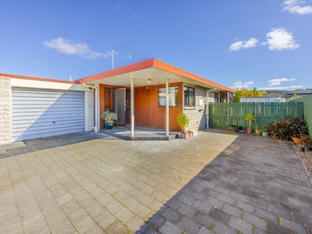 2/407 Gloucester Street, Taradale, Napier