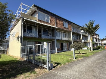 15/27 Avenue Road, Otahuhu, Auckland