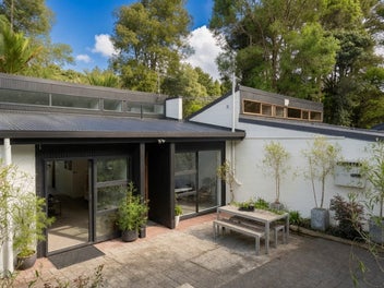 3/9A Wyvern Place, Glenfield, Auckland