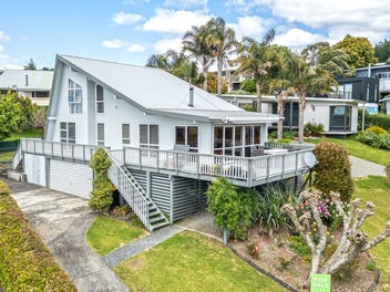 120 Onemana Drive, Whangamata