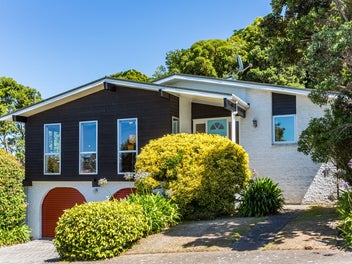 25 Amapur Drive, Khandallah, Wellington