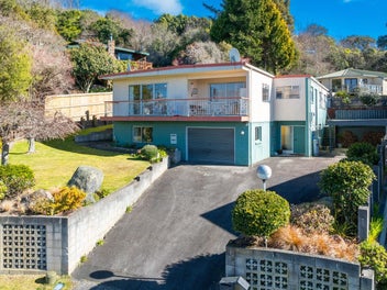 14 Silich Street, Acacia Bay, Taupo