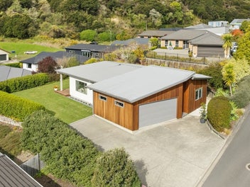 5 Bristol Lane, Atawhai, Nelson