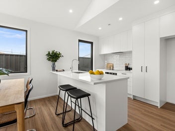 6 Tutira Place, Poraiti, Napier