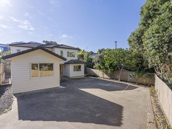 12C Manuka Road, Glenfield, Auckland