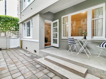 17B Whitaker Place, Grafton, Auckland