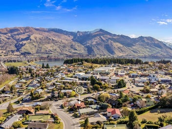 3 Mount Iron Drive, Wanaka, Wanaka