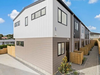 3/40 Saint Leonards Road, Kelston, Auckland