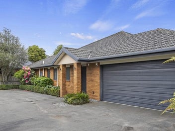 17 Sutton Place, Dallington, Christchurch