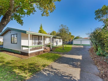 31 Field Street, Aramoho, Whanganui