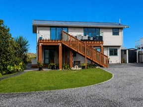 107 Blue Pacific Parade, Riversdale Beach, Masterton
