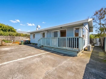 3/9 Robertson Road, Favona, Mangere