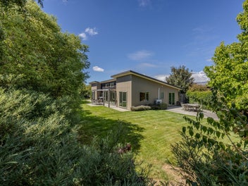 14 Sherwin Avenue, Albert Town, Wanaka