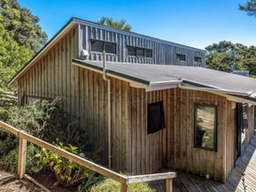33 Fairview Crescent, Omiha, Waiheke Island