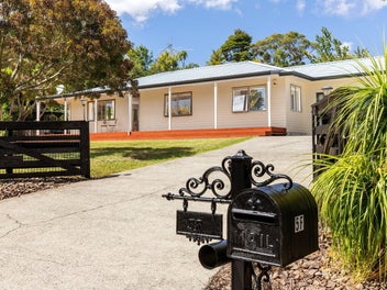 5F Brights Road, Waiuku