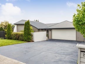 28 Cashmere Drive, Fitzherbert, Palmerston North