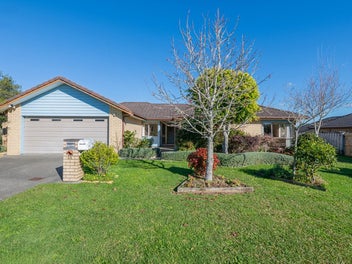 44 Seamount Drive, Red Beach, Red Beach