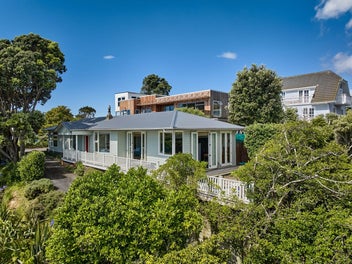 15 Kainui Road, Raumati South, Paraparaumu