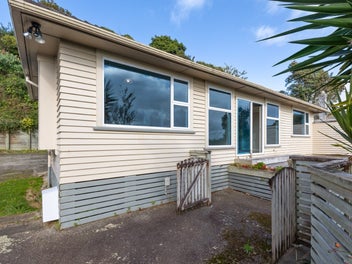 31 Queens Road, Glen Avon, New Plymouth