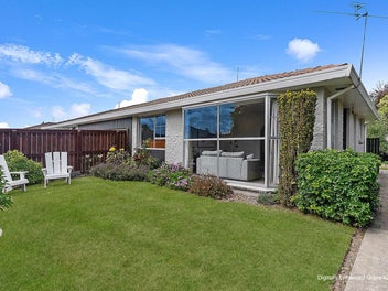 1/3 Sawtell Place, Northcote, Christchurch