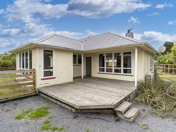 12 Kennard Crescent, Karitane, Waikouaiti