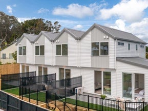 7A Camrose Place, Glenfield, Auckland