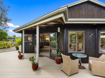 77 Rogers Road, Bay View, Napier