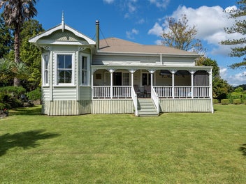 11 Bristow Road, Russell