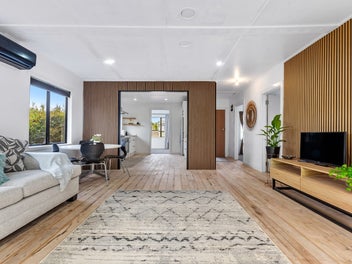 4 Rere Pl, Parakai, Rodney