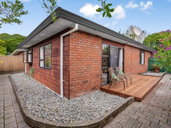 2/37 Bauchop Road, Waterloo, Lower Hutt