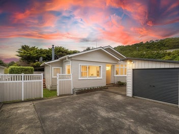 43A Collins Avenue, Tawa, Wellington