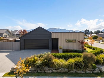 12 Pounamu avenue, Wanaka, Queenstown