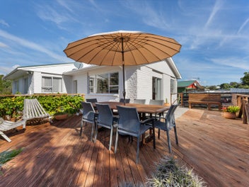 72 Pembroke Street, Westown, New Plymouth