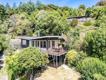 1 Kingfisher Road, Takamatua, Takamatua