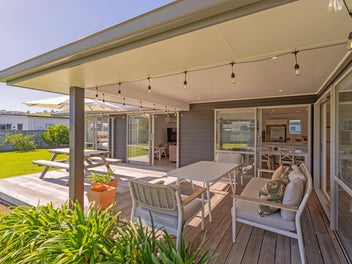 44 Longreach Drive, Cooks Beach, Whitianga