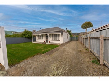 25 Coronation Street, Waimate, Waimate