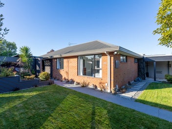 1/9 Short Street, Waltham, Christchurch