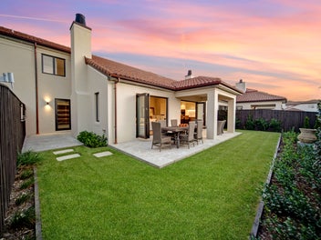 10 Francesco Drive, Hingaia