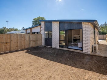 4/22 Dalgliesh Avenue, Forest Lake, Hamilton