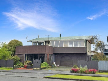 60 Brittan Street, Hokitika