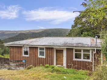 19 Tui Terrace, Waipori Falls, Outram