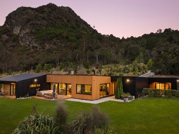 42 Tui Drive, Mount Creighton, Queenstown