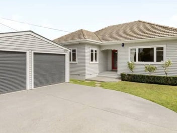 5 Bettina Road, Fairfield, Hamilton