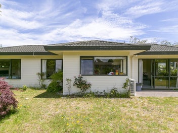 61 Kiddle Drive, Hilltop, Taupo
