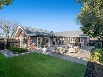 33 Kirsten Place, Parklands, Christchurch
