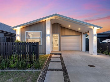 1 Hinaki Street, Poike, Tauranga