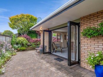 37 Cassandra Street, Stratford, Stratford