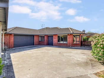 22 Whitford Place, Rototuna North, Hamilton